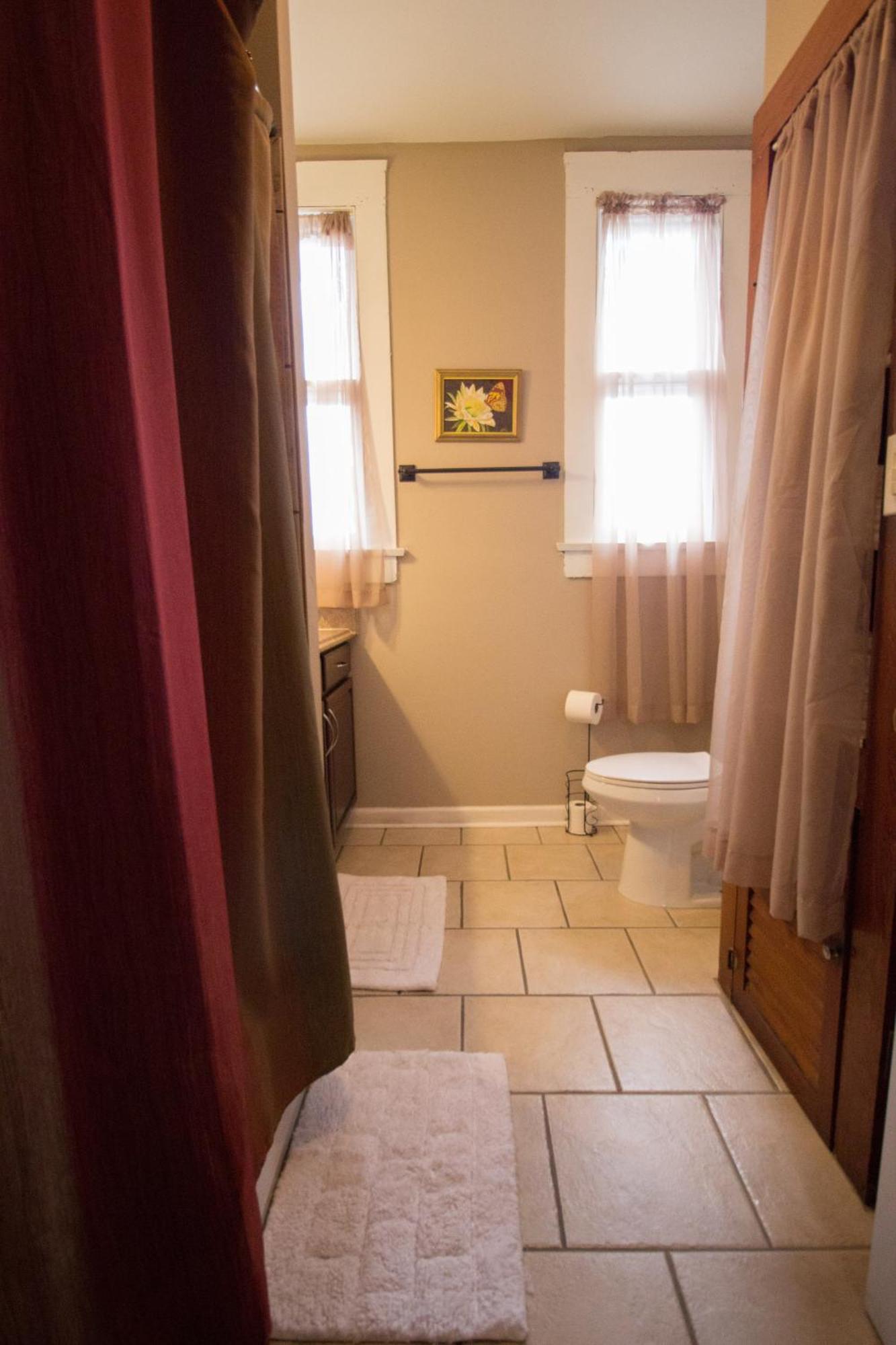 Apartment Large Spacious Beautiful *